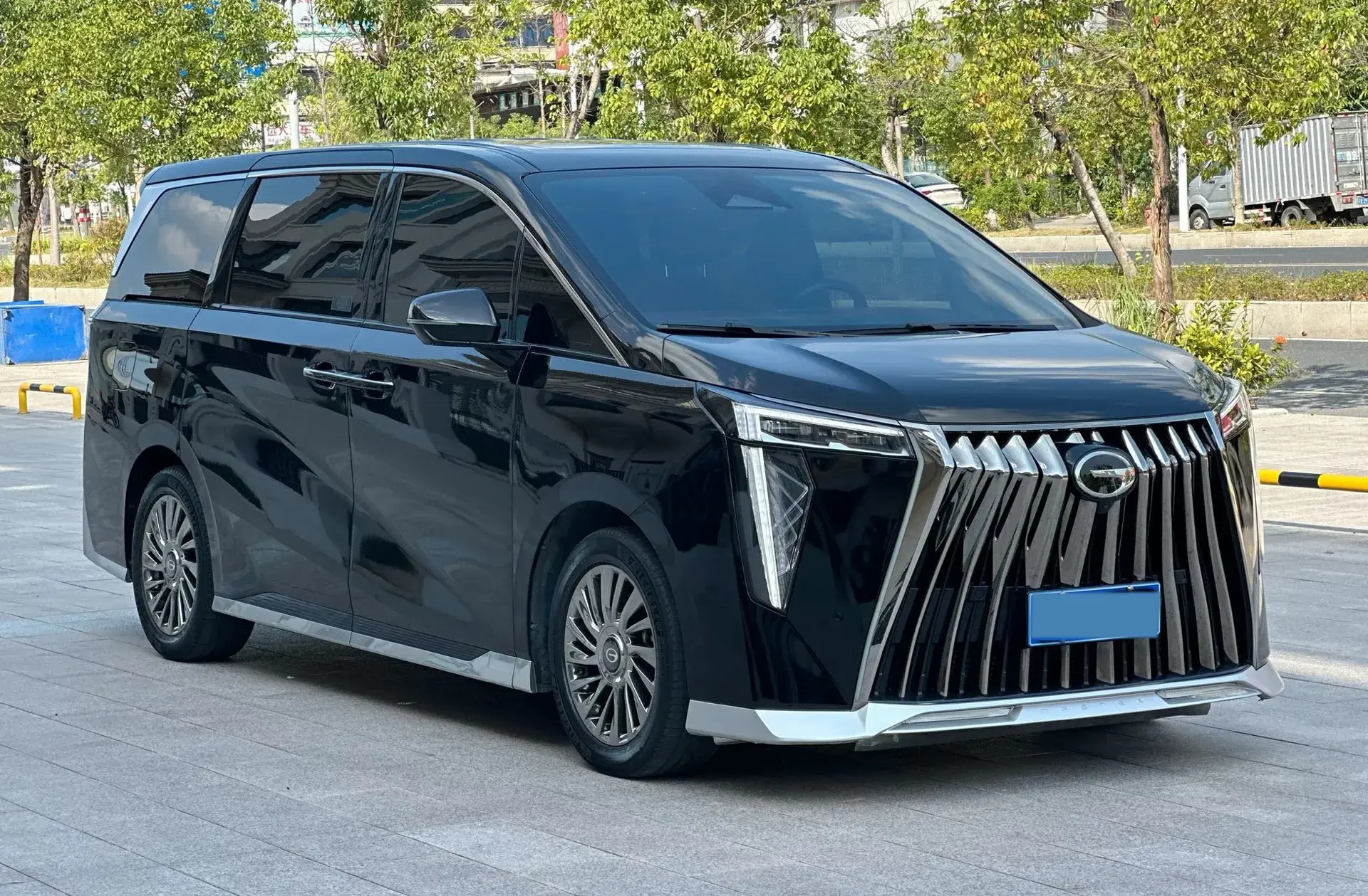 2023 GAC TRUMPCHI thumbnail 3