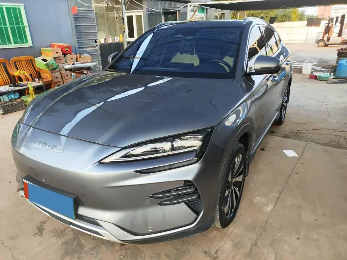 2024 BYD SONG view 1