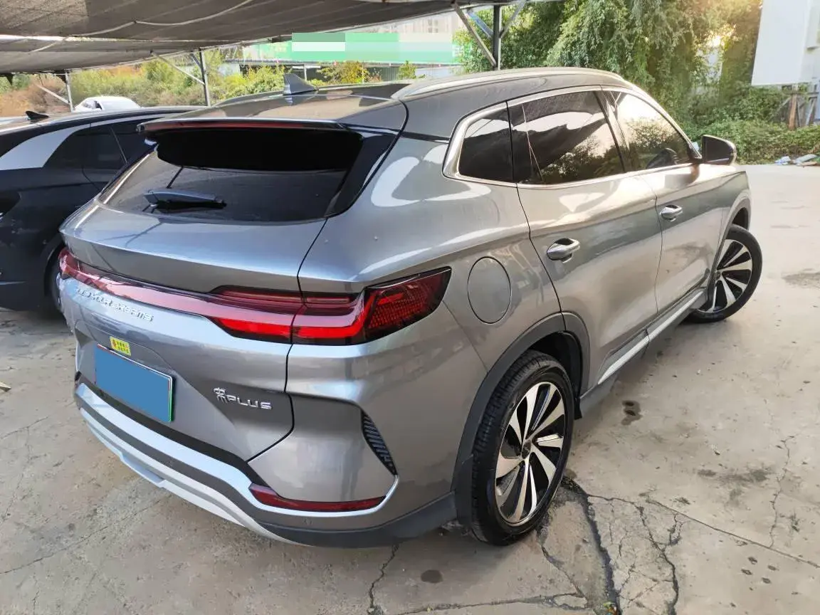 2024 BYD SONG thumbnail 2