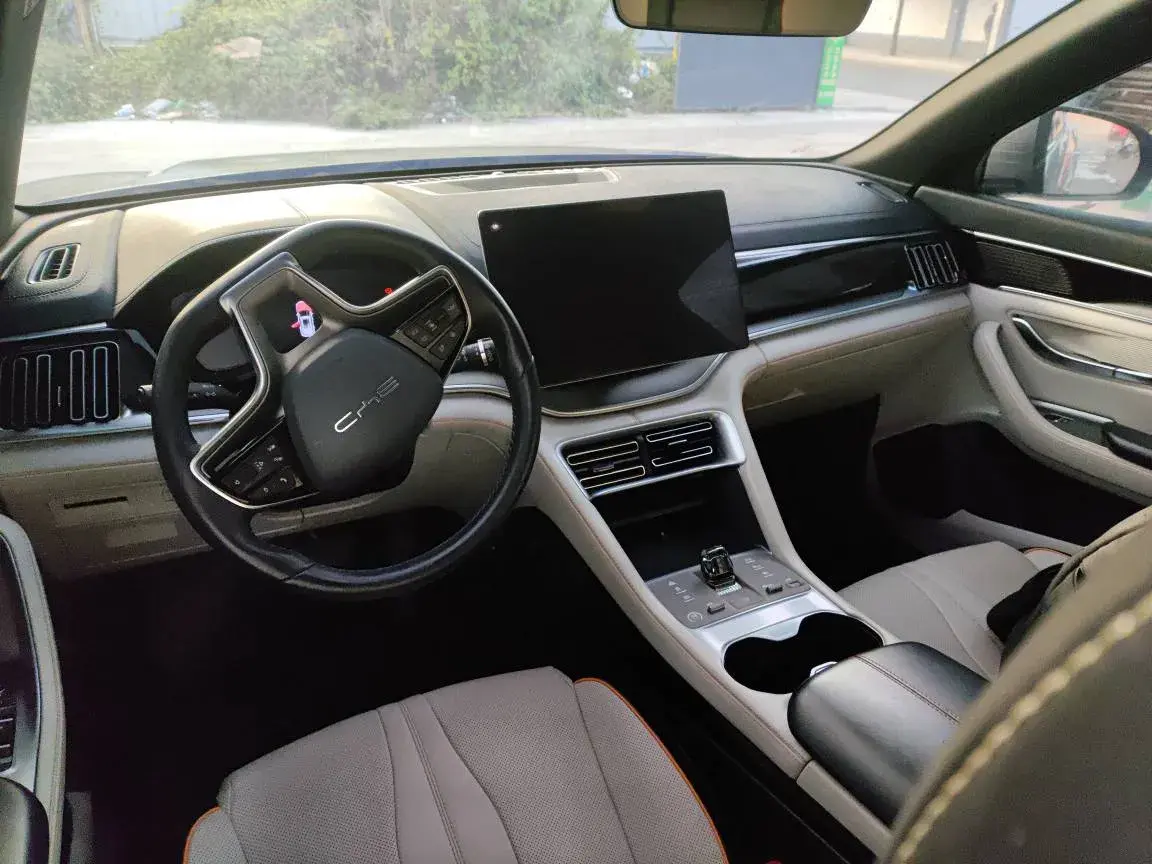 2024 BYD SONG thumbnail 3