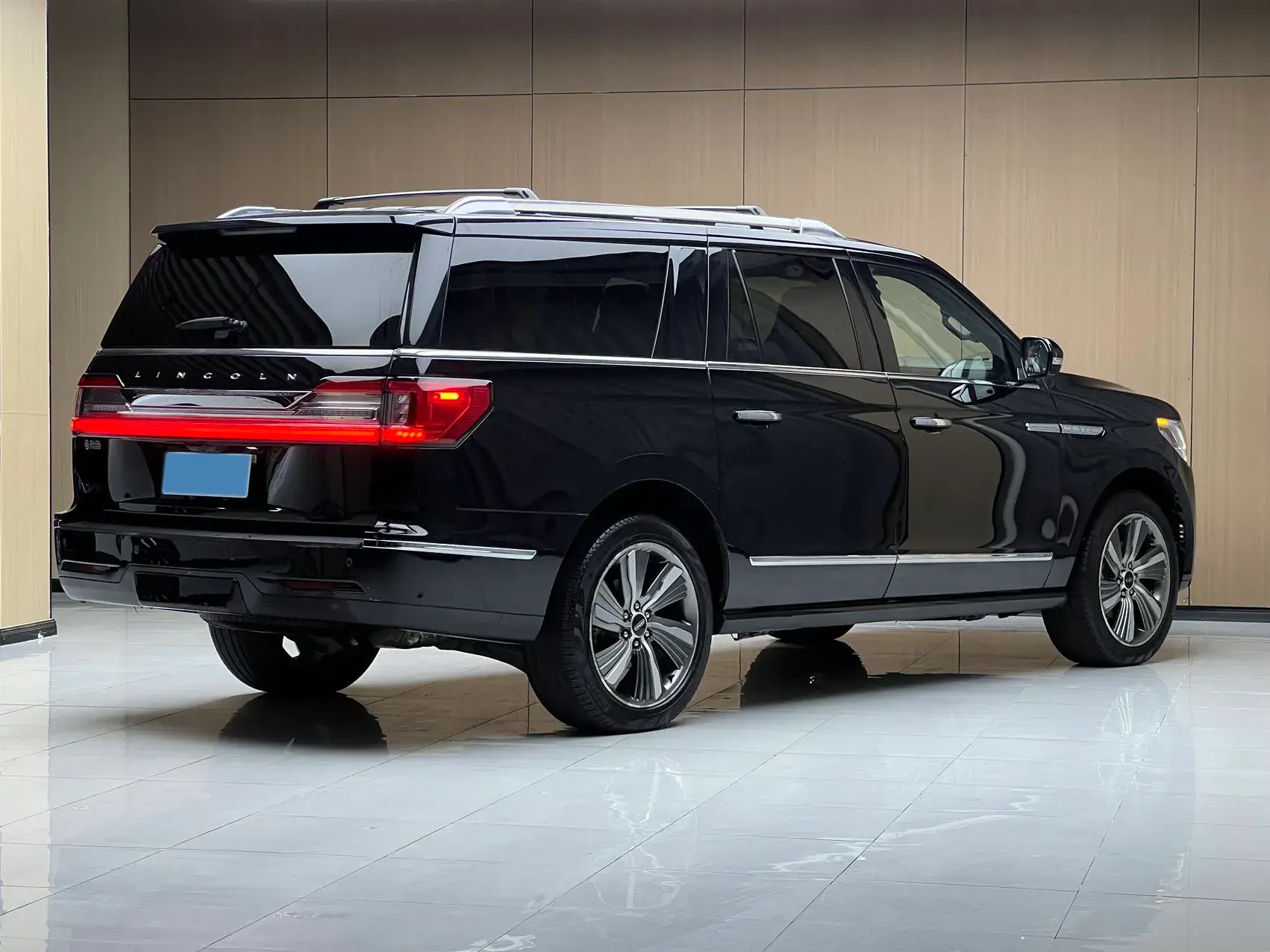 2020 LINCOLN NAVIGATOR thumbnail 3