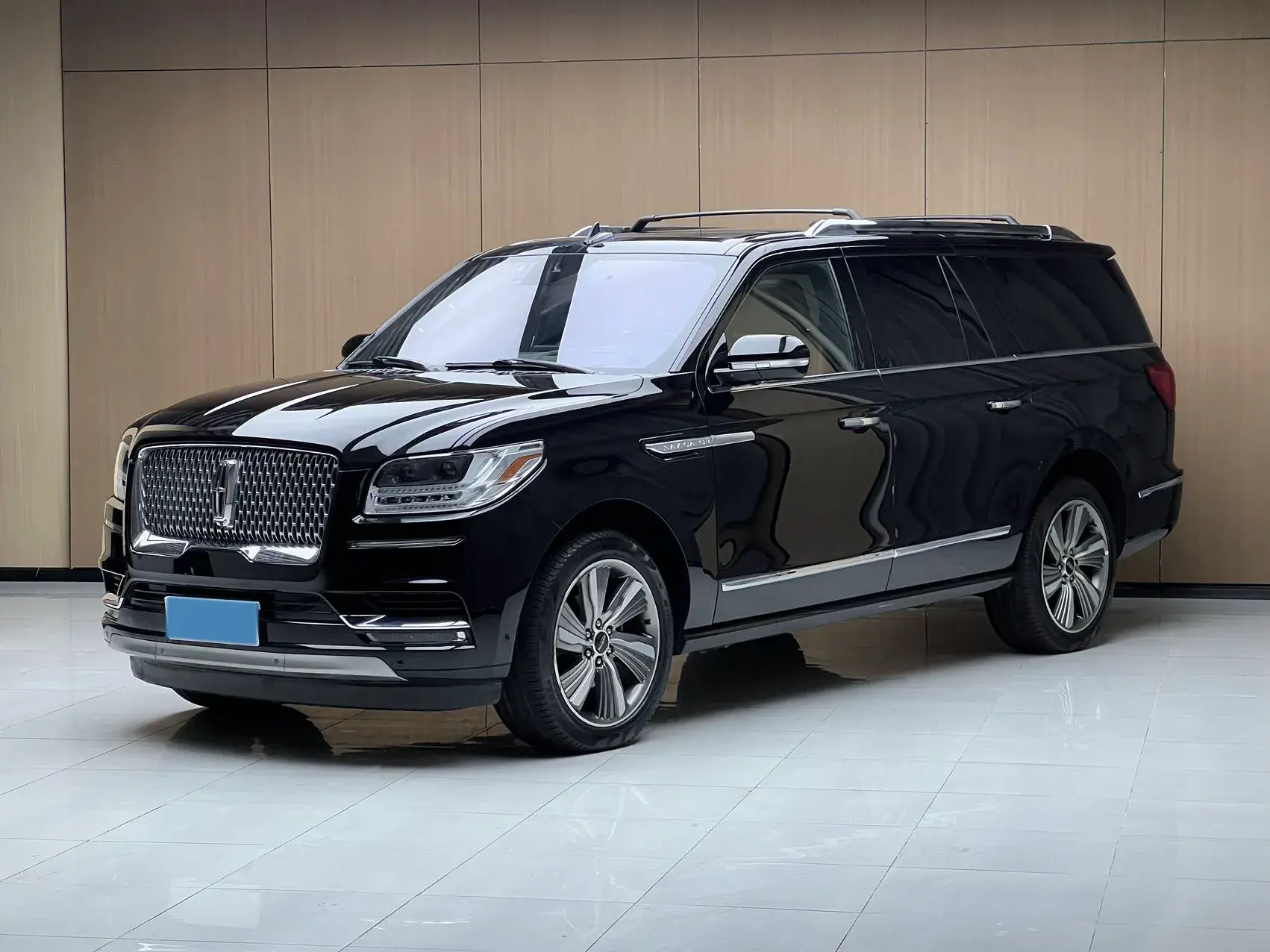 2020 LINCOLN NAVIGATOR view 1