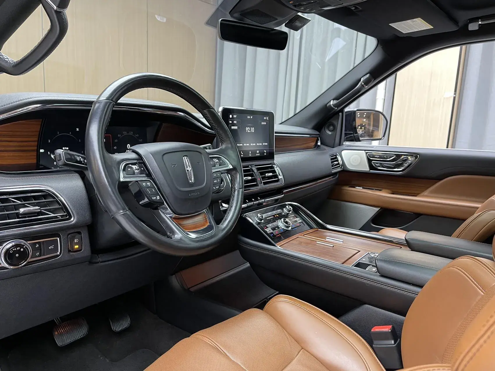 2020 LINCOLN NAVIGATOR thumbnail 2