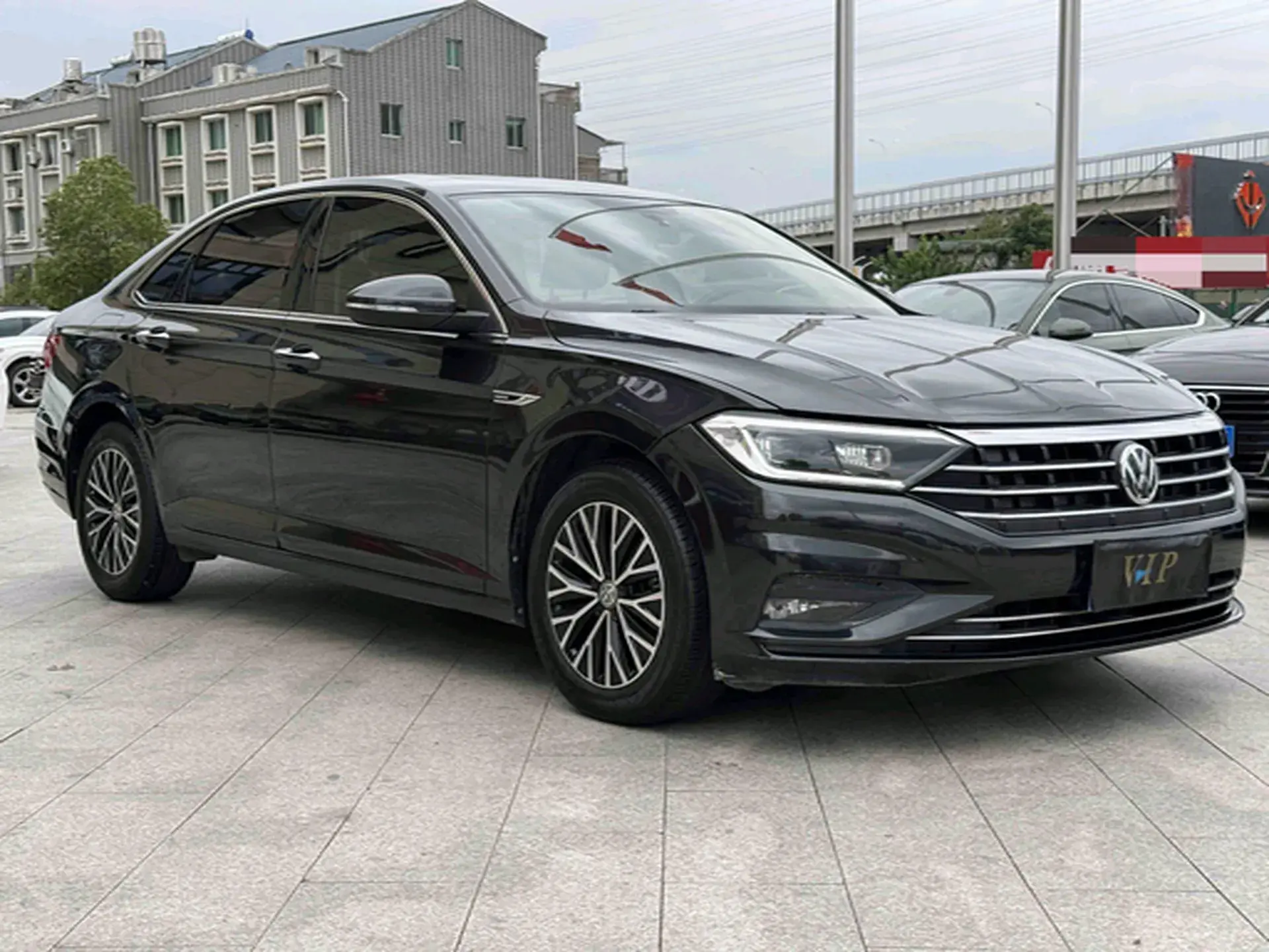 2020 VOLKSWAGEN SAGITAR thumbnail 3