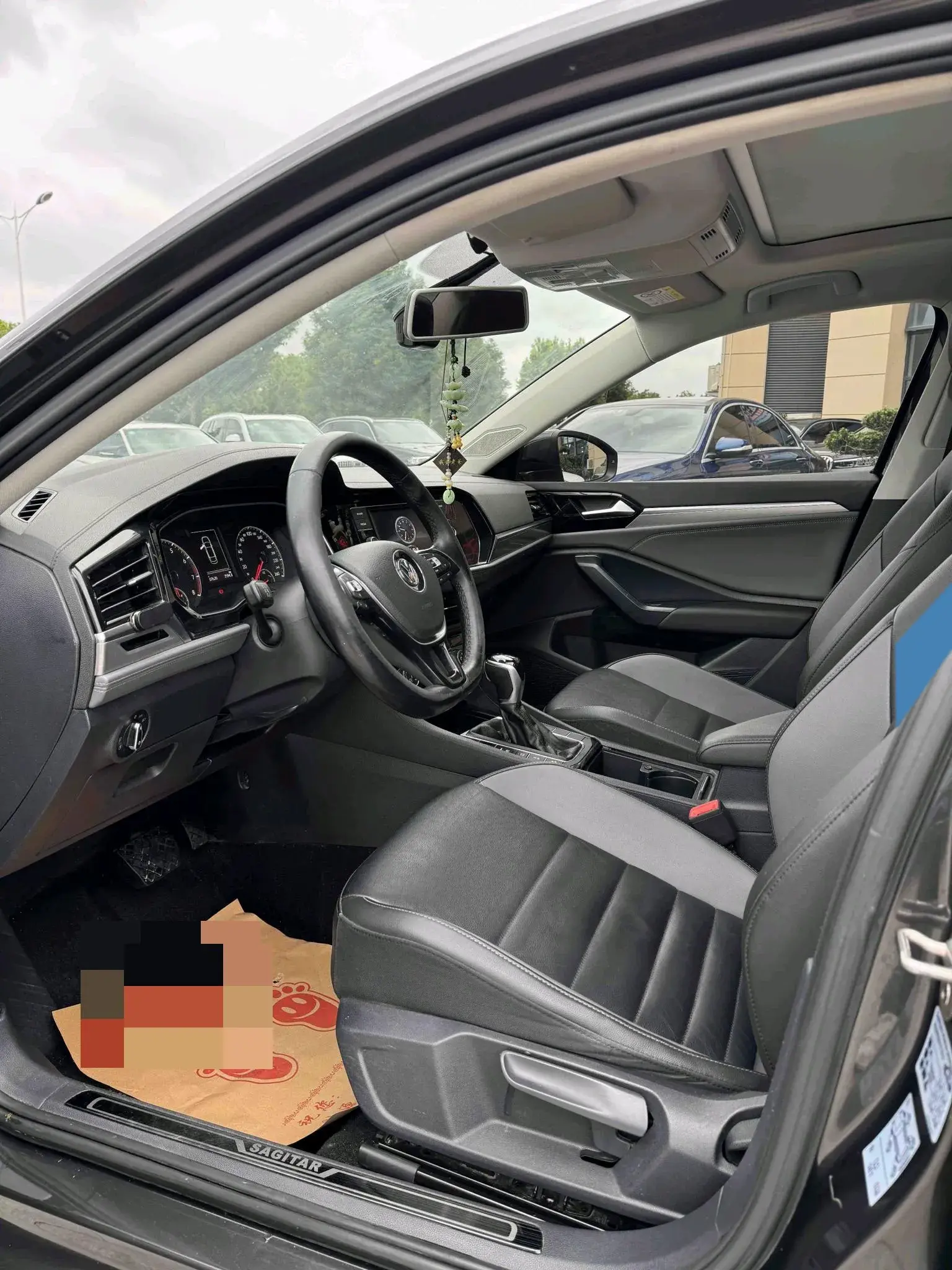 2020 VOLKSWAGEN SAGITAR thumbnail 4