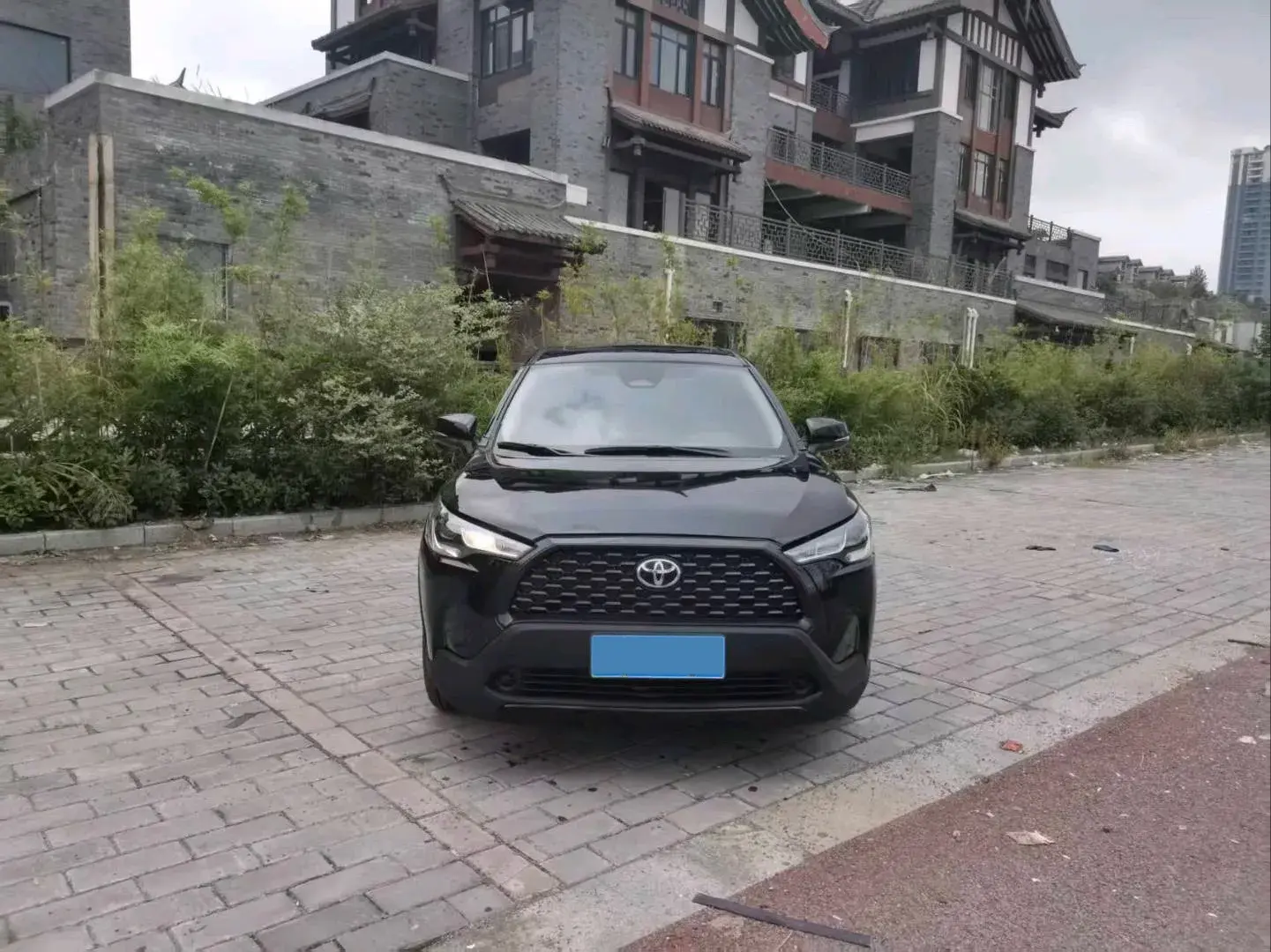 2022 TOYOTA COROLLA thumbnail 2