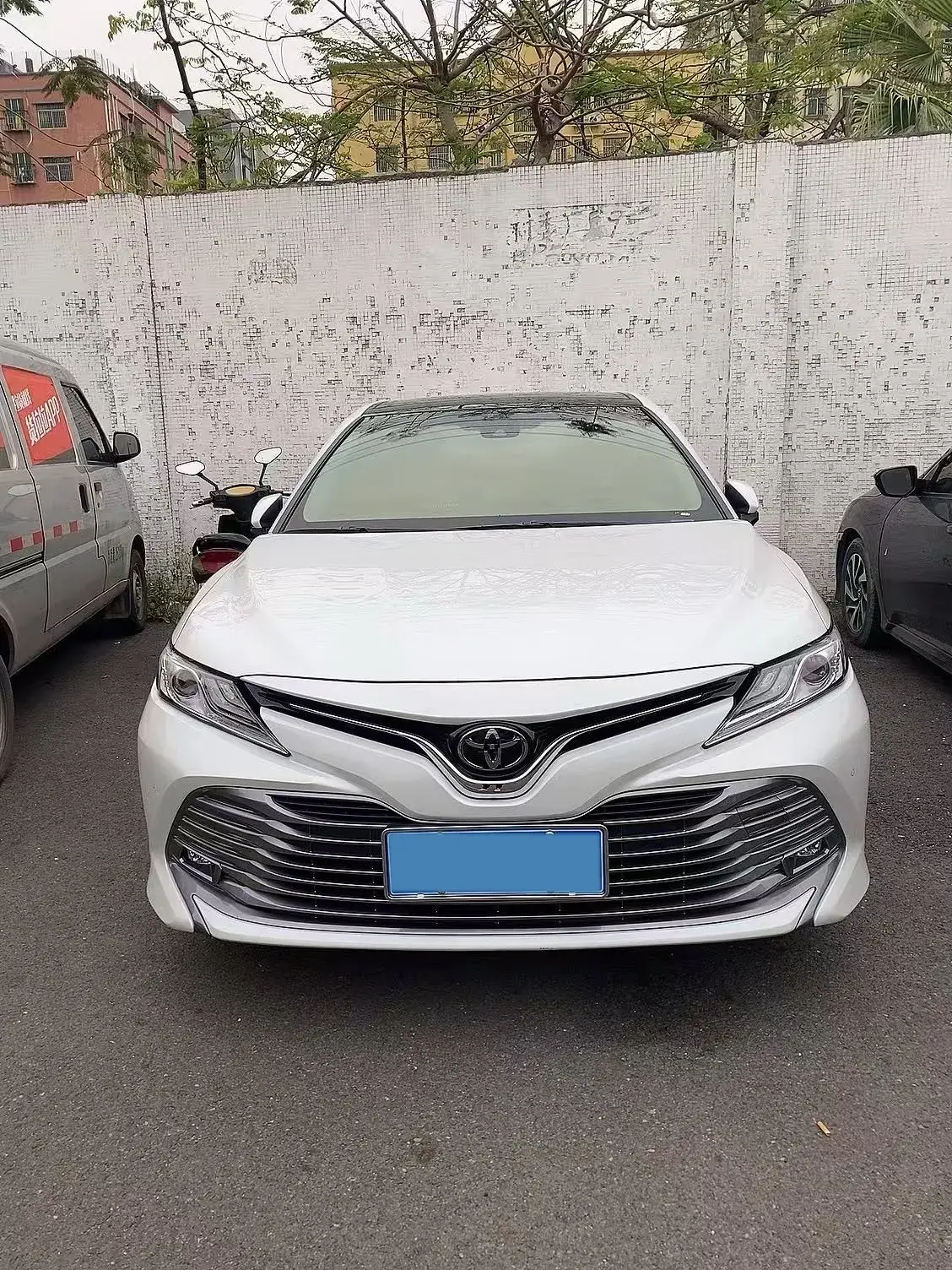 2019 TOYOTA CAMRY thumbnail 2