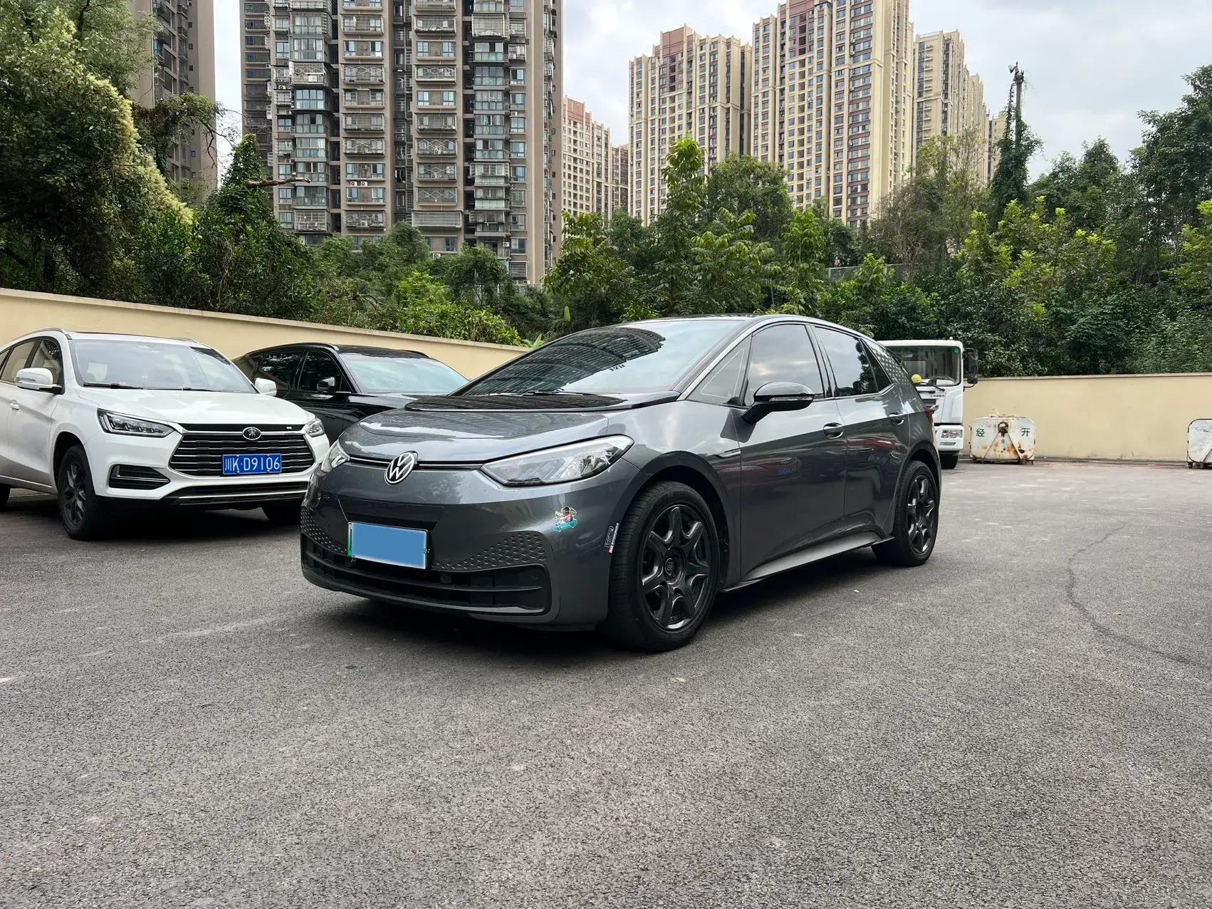 2023 VOLKSWAGEN ID.3 view 1