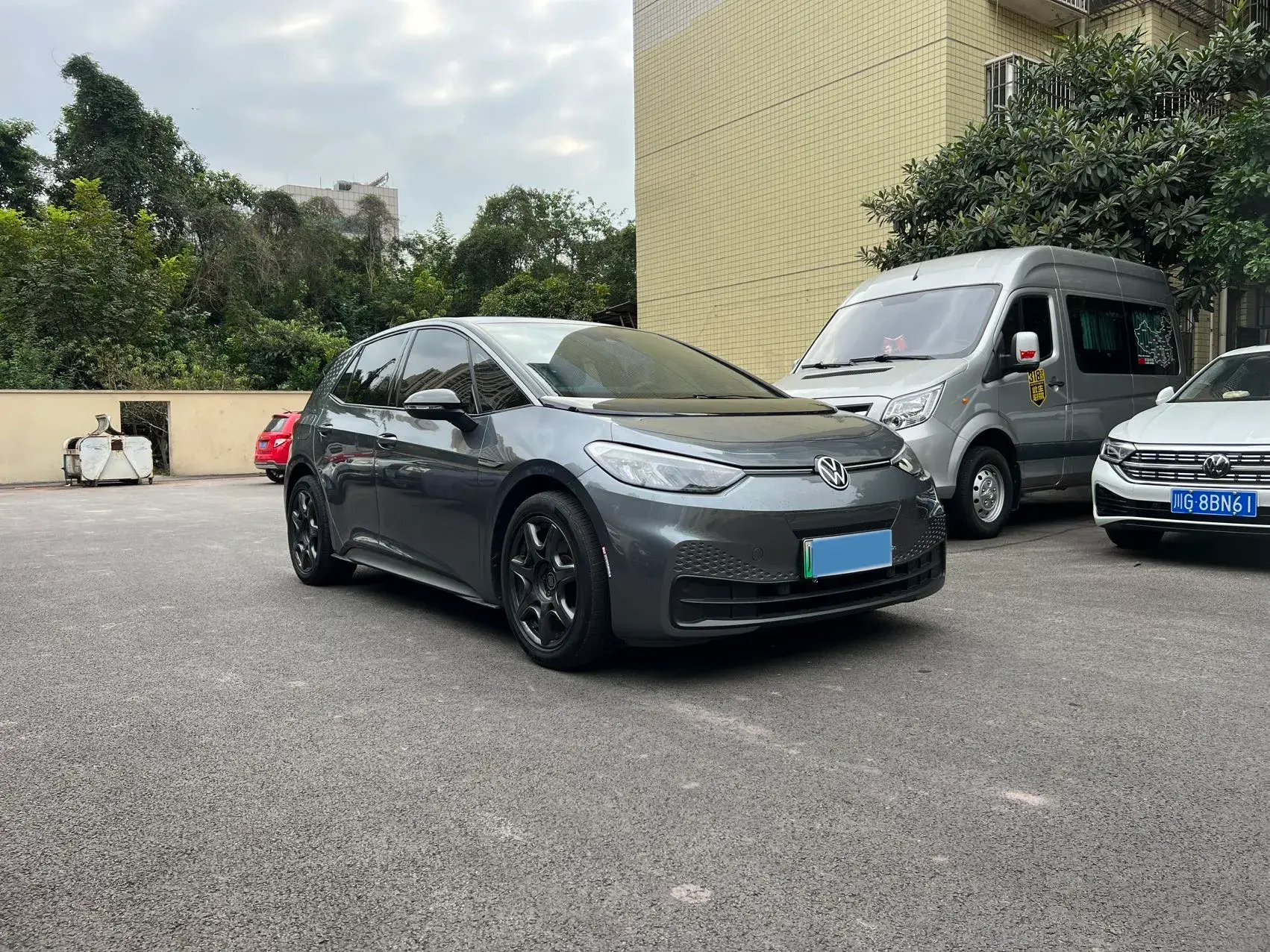 2023 VOLKSWAGEN ID.3 thumbnail 3