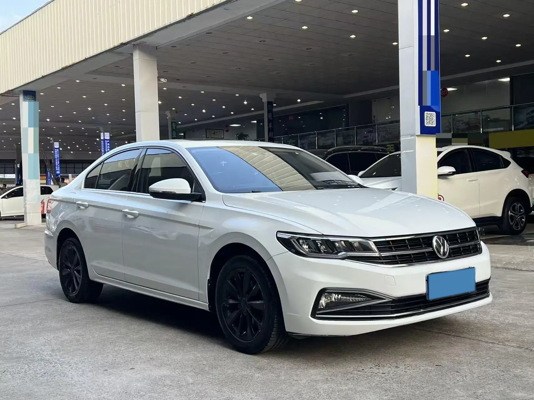 2019 VOLKSWAGEN BORA thumbnail 3