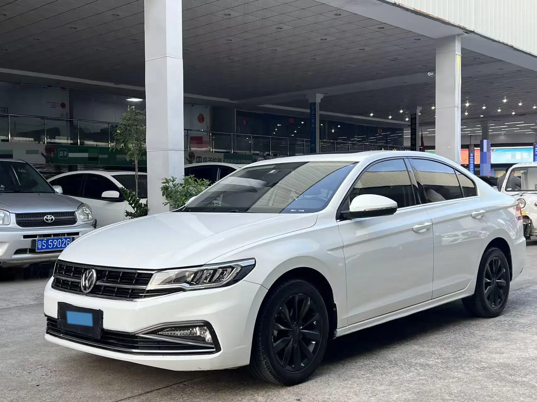 2019 VOLKSWAGEN BORA view 1