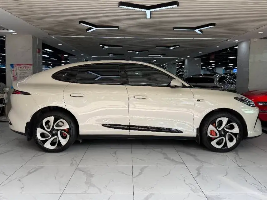 2023 IM LS6 thumbnail 2