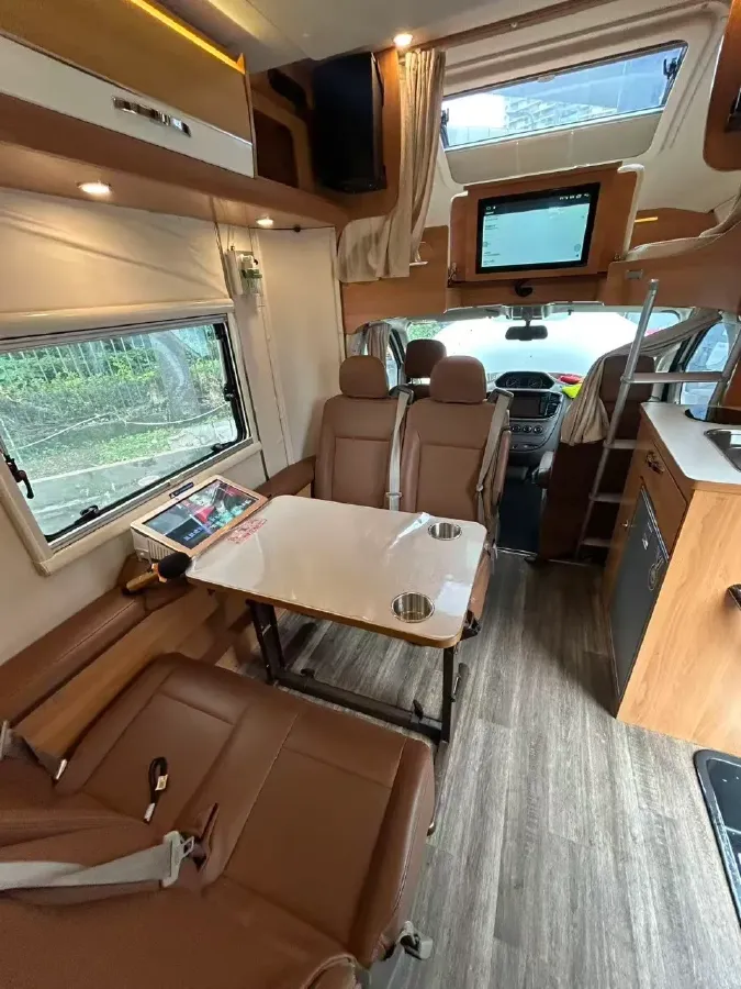 2021 MAXUS V80 RV 2.0T 139HP L4 6AMT,autocango,china used car exporter,china ev exporter,chinese used car exporter,chinese used ev exporter