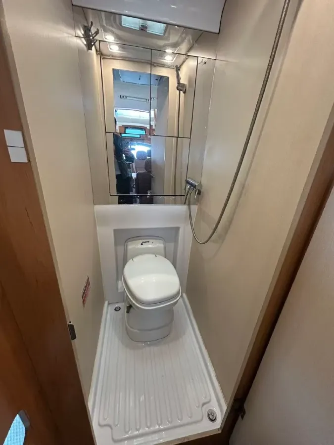 2021 MAXUS V80 RV 2.0T 139HP L4 6AMT,autocango,china used car exporter,china ev exporter,chinese used car exporter,chinese used ev exporter