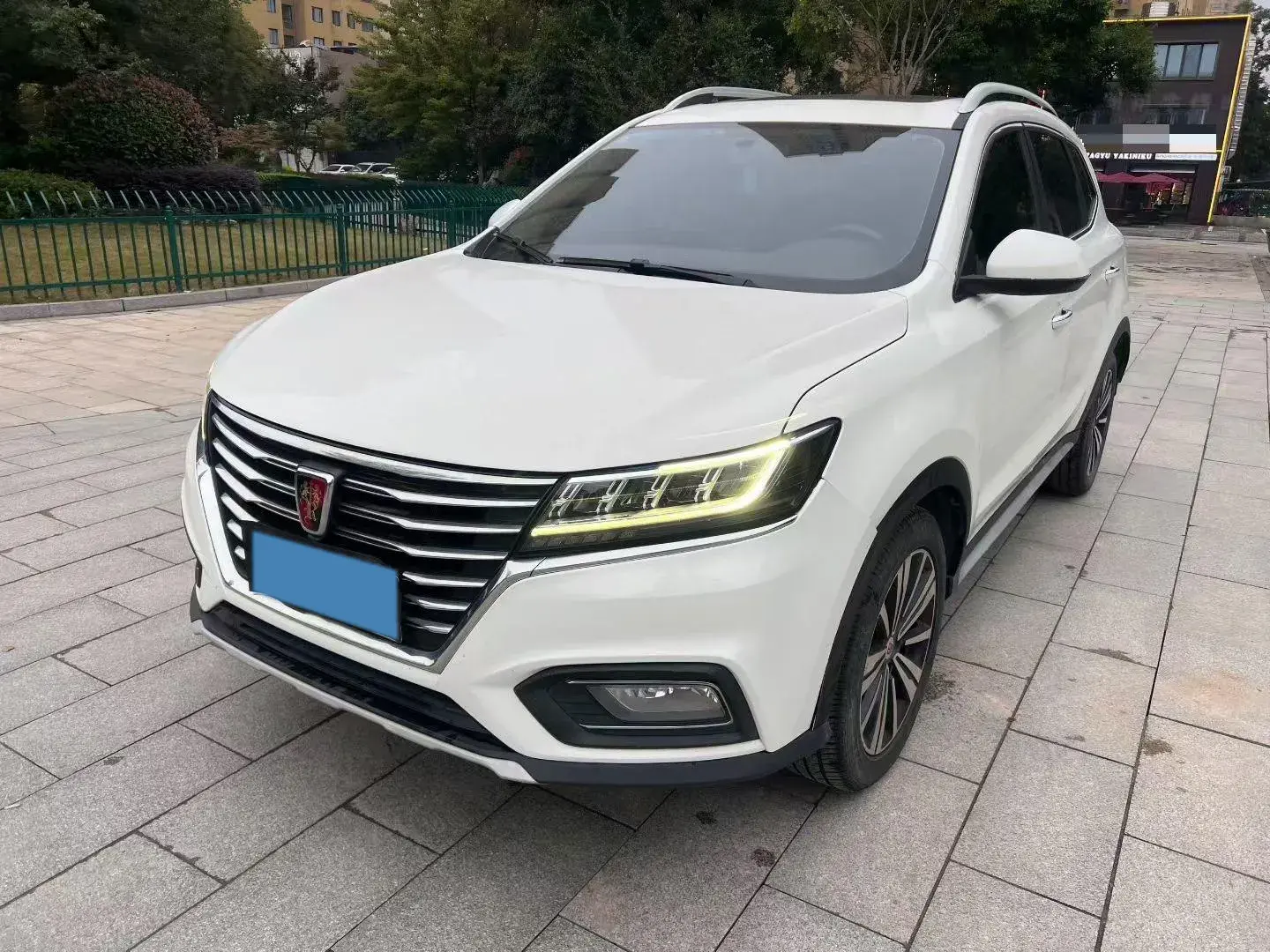 2020 ROEWE RX5 view 1