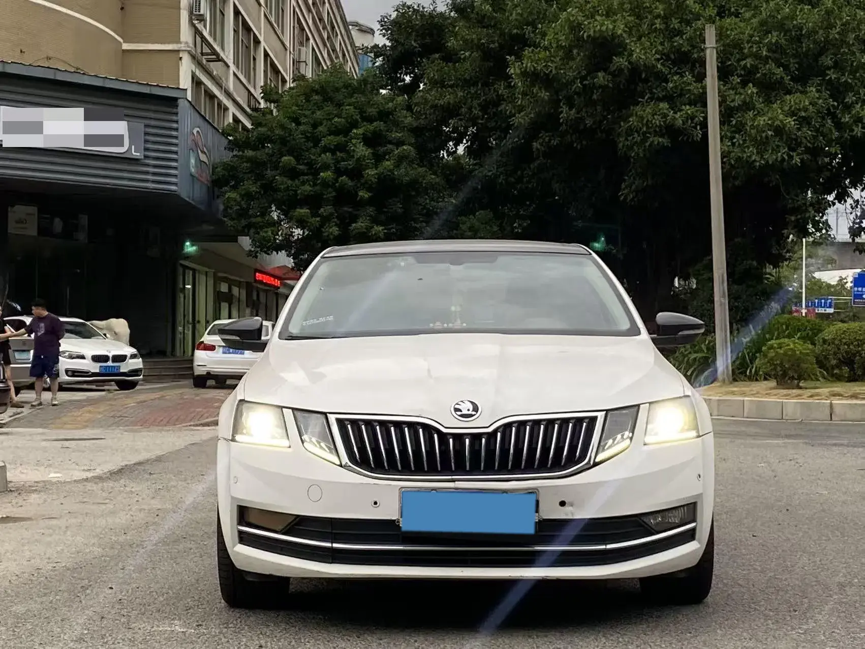 2019 SKODA OCTAVIA thumbnail 2