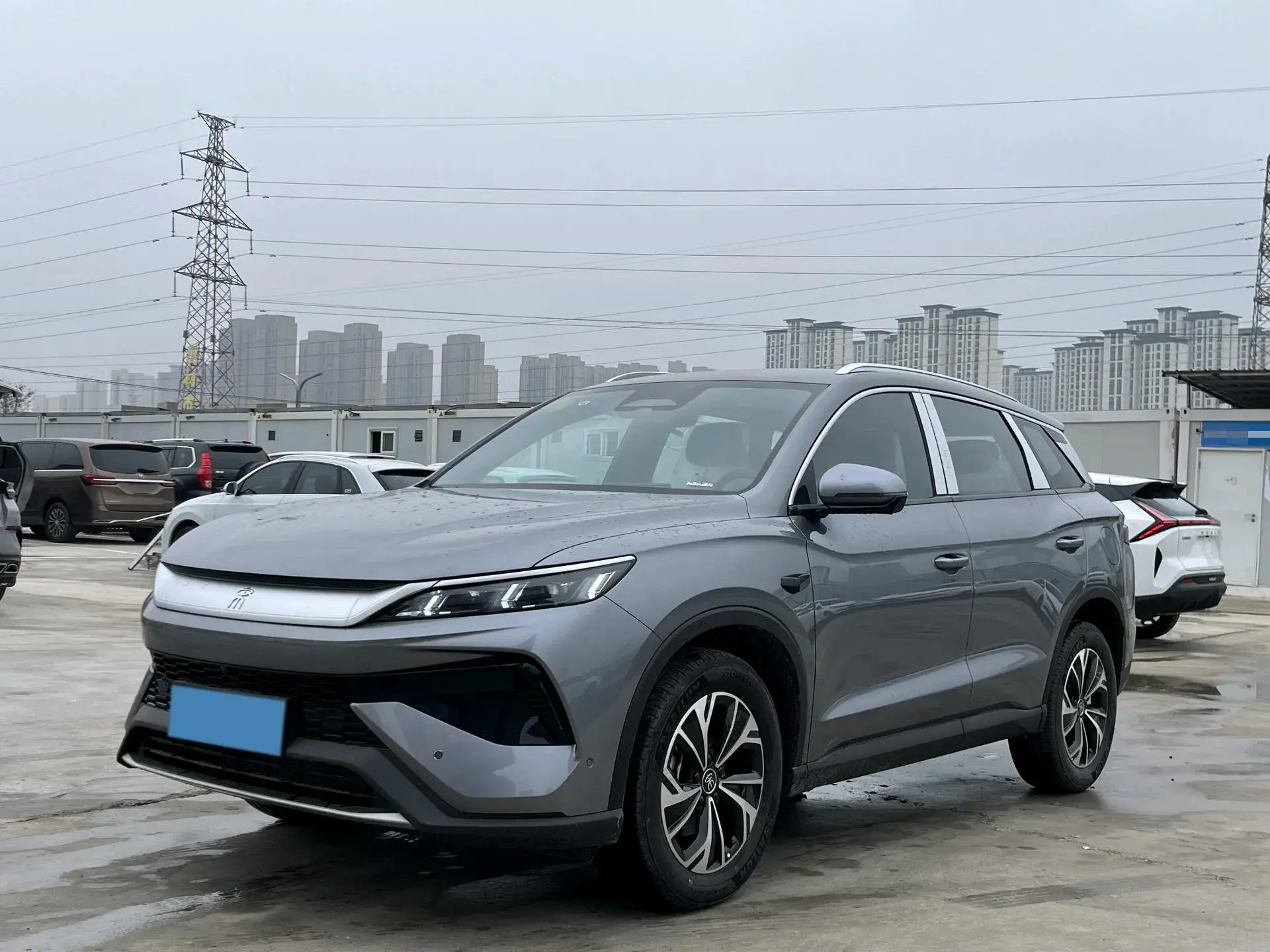 2025 BYD SONG view 1
