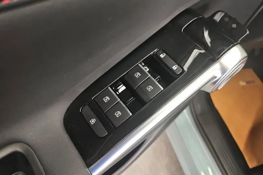 2022 GAC Trumpchi Emkoo 1.5T 177HP L4 7DCT,autocango,china used car exporter,china ev exporter,chinese used car exporter,chinese used ev exporter