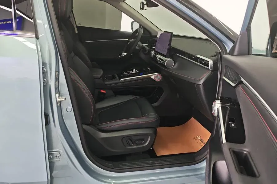 2022 GAC Trumpchi Emkoo 1.5T 177HP L4 7DCT,autocango,china used car exporter,china ev exporter,chinese used car exporter,chinese used ev exporter