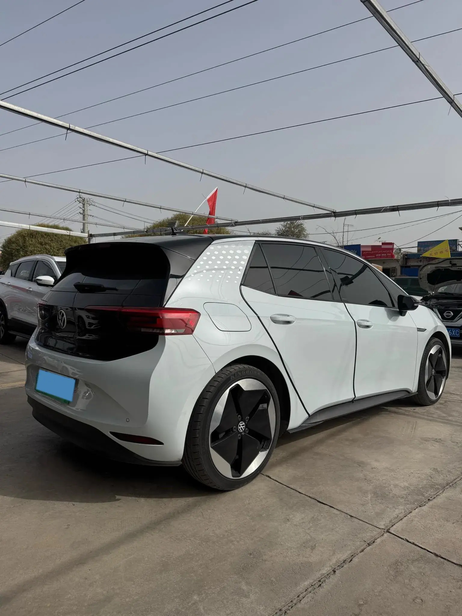 2021 VOLKSWAGEN ID.3 thumbnail 4