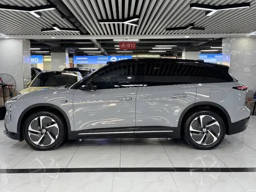 2024 NIO ES6 thumbnail 2