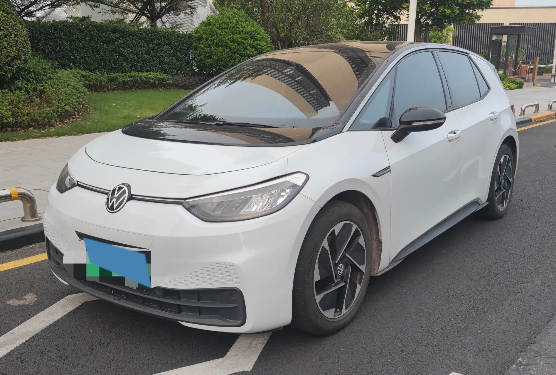 2023 VOLKSWAGEN ID.3 view 1