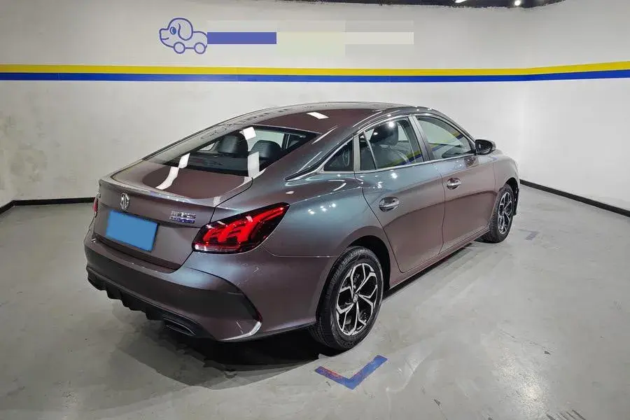 2023 MG 5 thumbnail 2