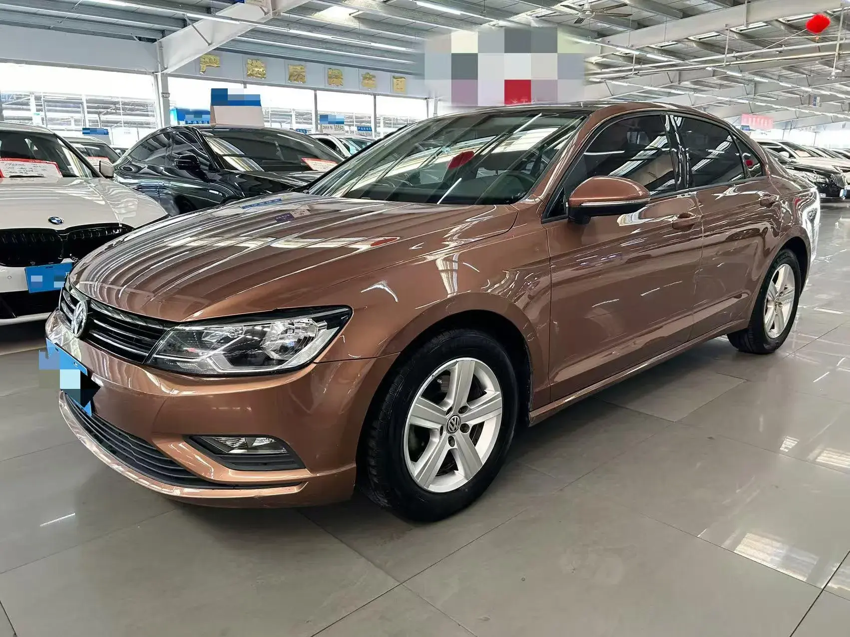 2017 VOLKSWAGEN LAMANDO view 1