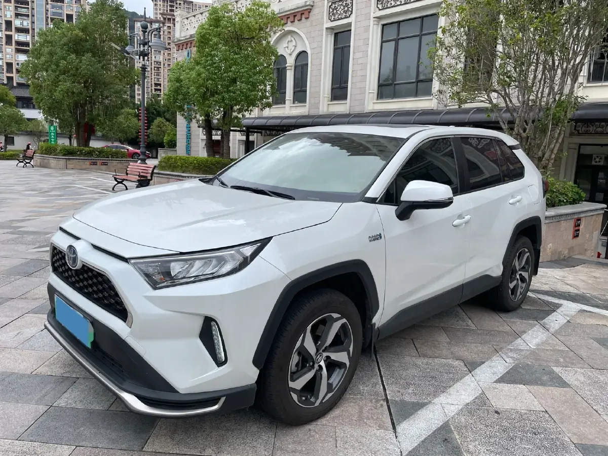 2022 Toyota RAV4 Hybird E+ 2.5L 180HP L4 E-CVT PHEV 15.984KWH