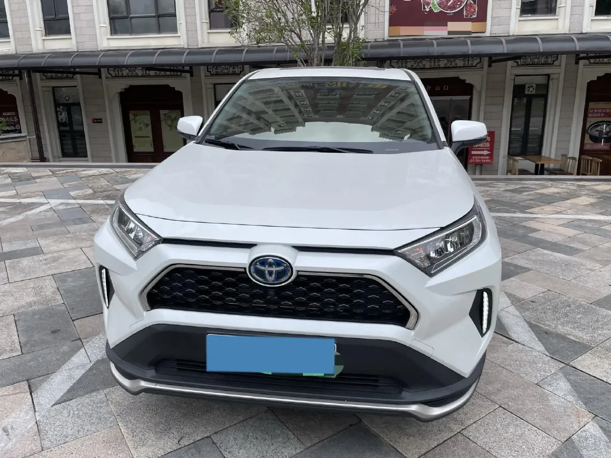2022 Toyota RAV4 Hybird E+ 2.5L 180HP L4 E-CVT PHEV 15.984KWH,autocango,china used car exporter,china ev exporter,chinese used car exporter,chinese used ev exporter
