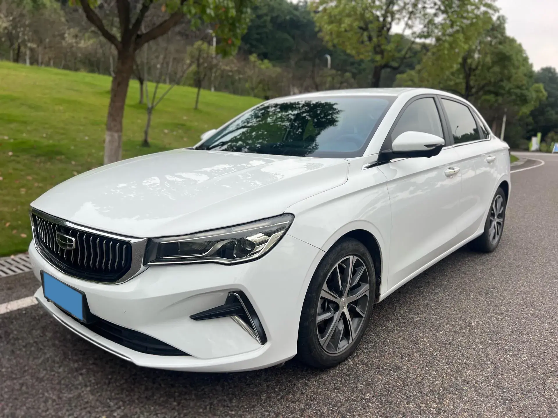 2022 GEELY EMGRAND view 1