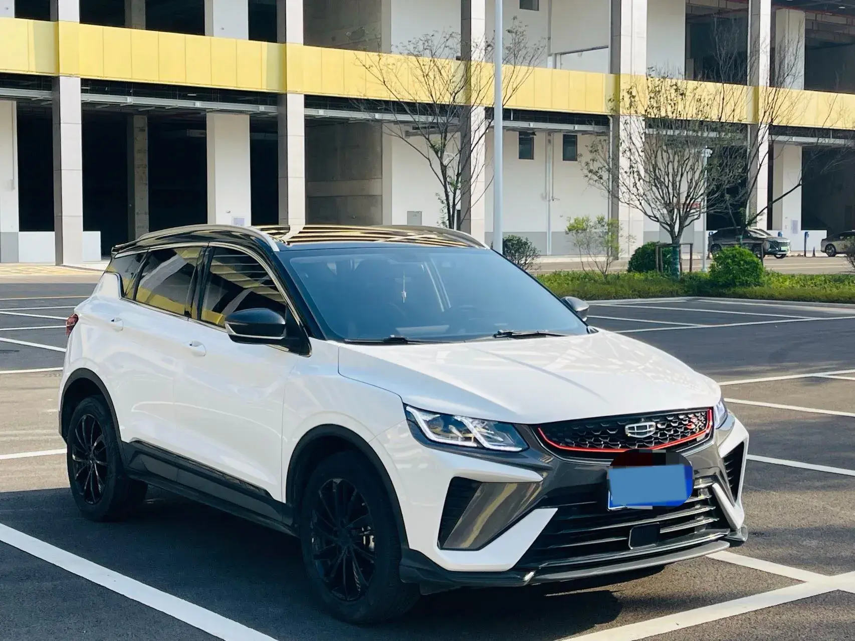 2021 GEELY COOLRAY thumbnail 3