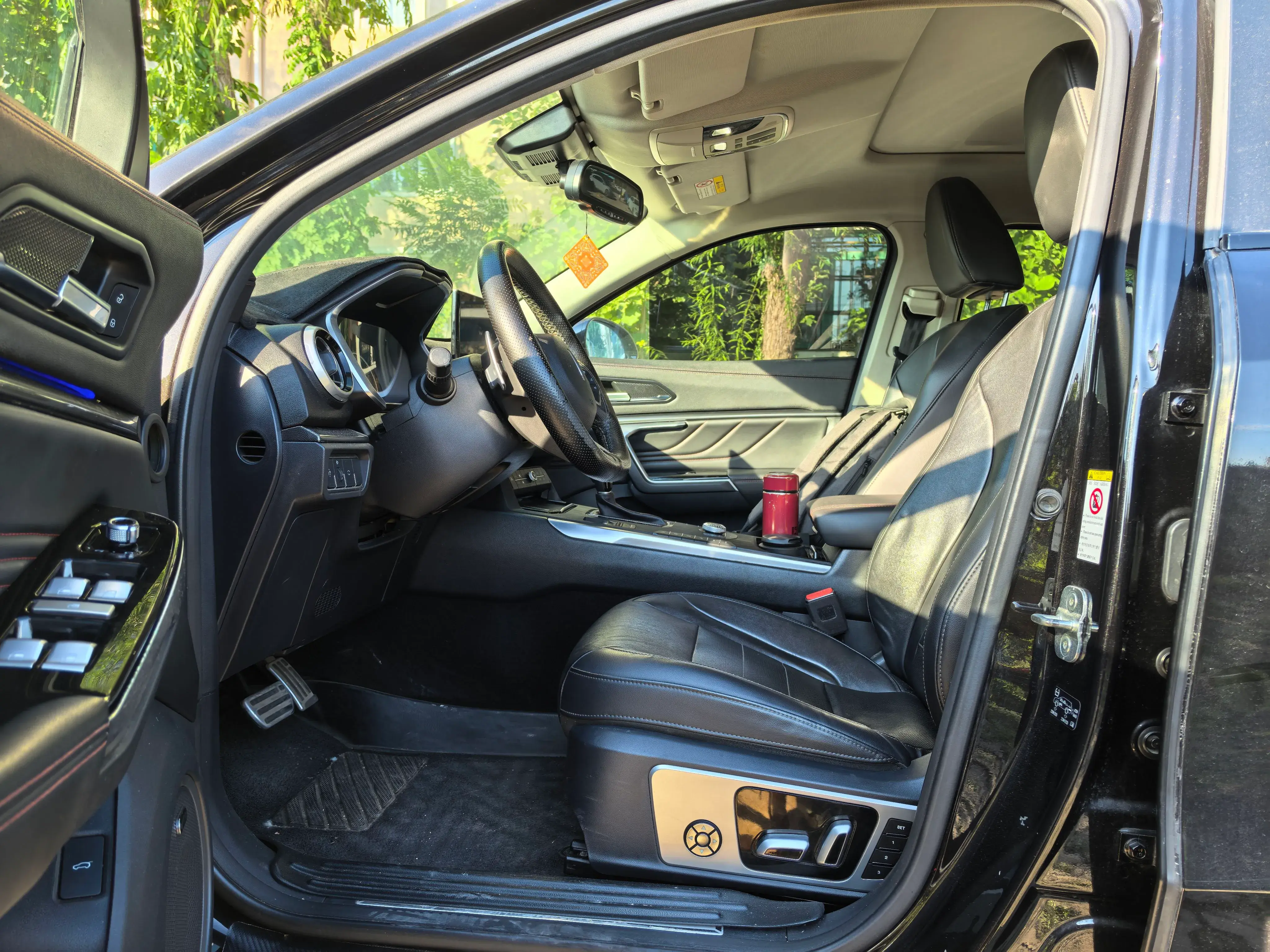 2017 ZOTYE T700 thumbnail 2