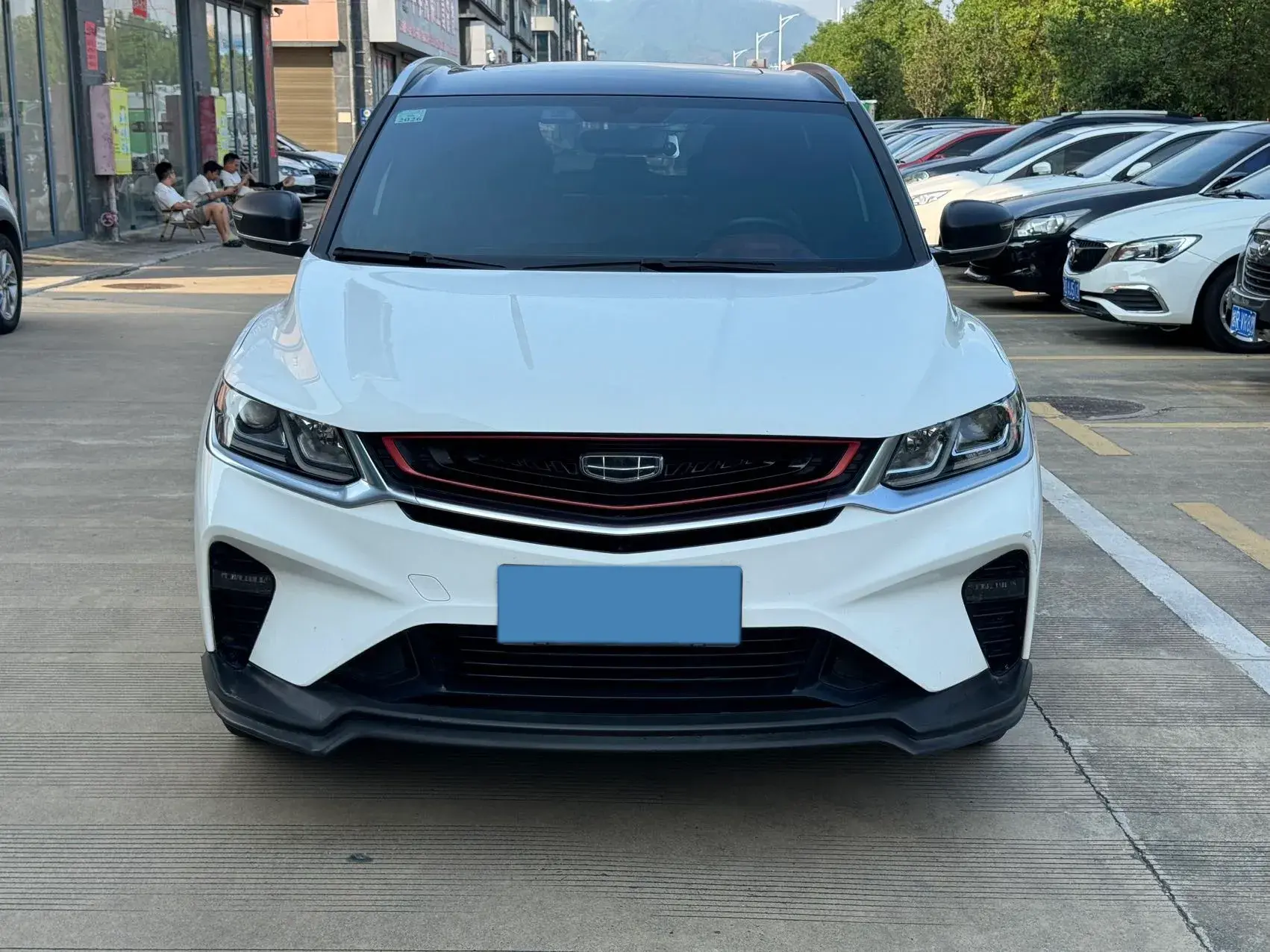 2020 GEELY COOLRAY thumbnail 2