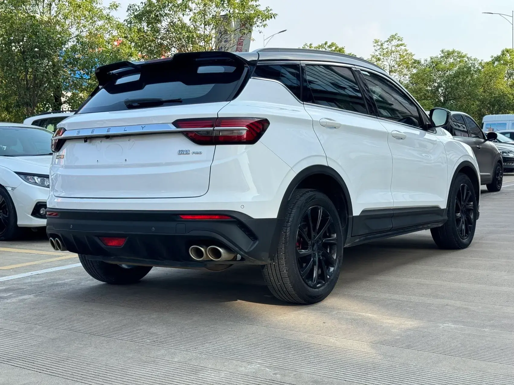 2020 GEELY COOLRAY thumbnail 4