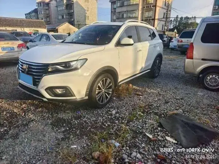 2020 ROEWE RX5 view 1