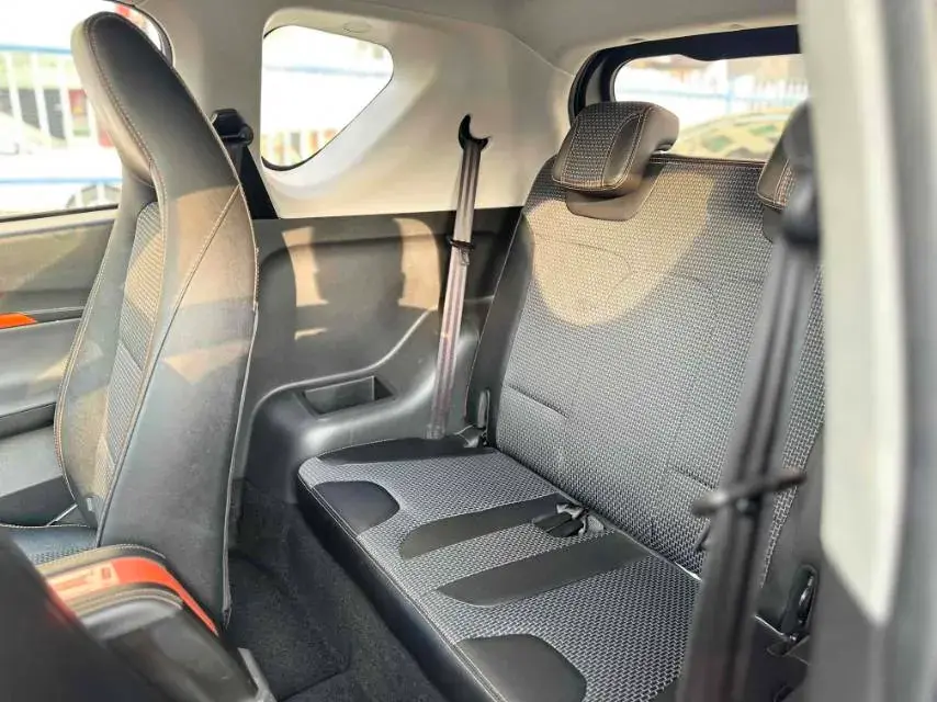 2019 CHERY LITTLE thumbnail 3