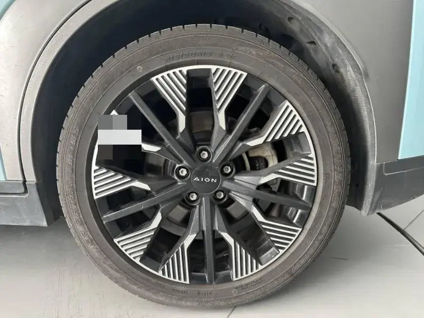 2022 AION Y thumbnail 4