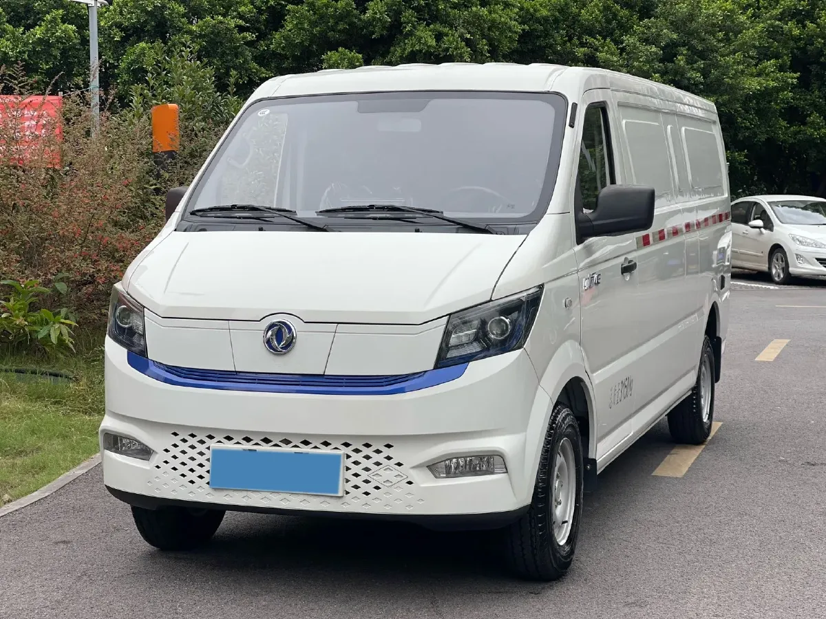 2024 Dongfeng YuFengEM27 BEV 41.472KWH,autocango,china used car exporter,china ev exporter,chinese used car exporter,chinese used ev exporter