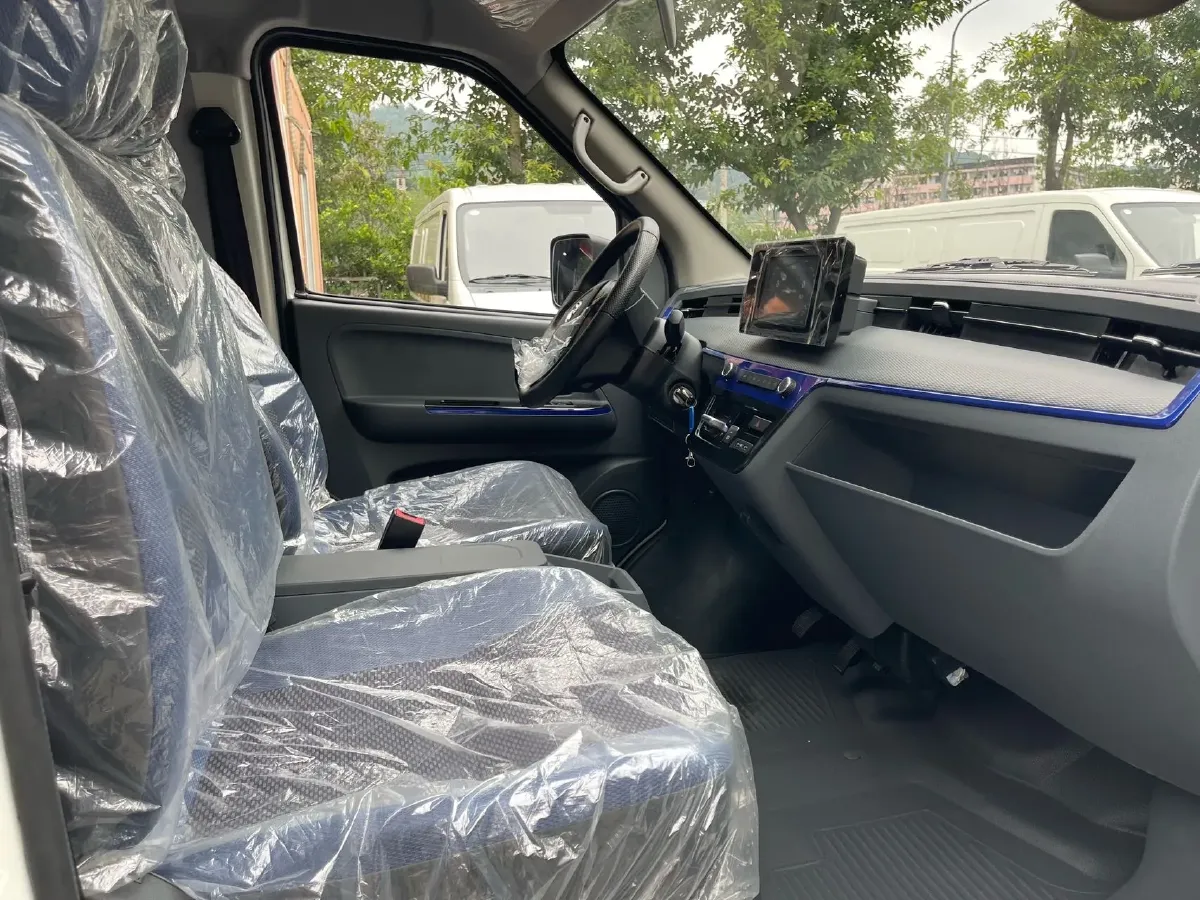 2024 Dongfeng YuFengEM27 BEV 41.472KWH,autocango,china used car exporter,china ev exporter,chinese used car exporter,chinese used ev exporter