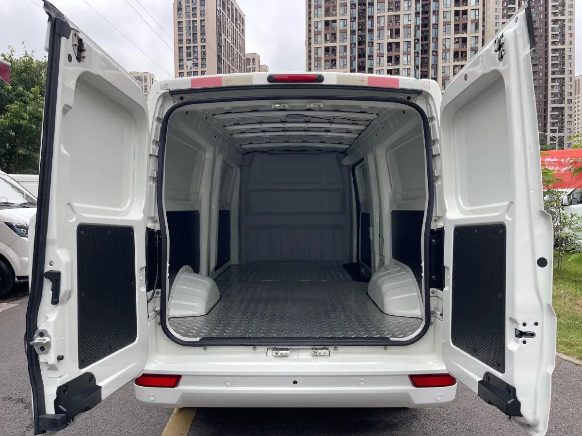 2024 Dongfeng YuFengEM27 BEV 41.472KWH,autocango,china used car exporter,china ev exporter,chinese used car exporter,chinese used ev exporter