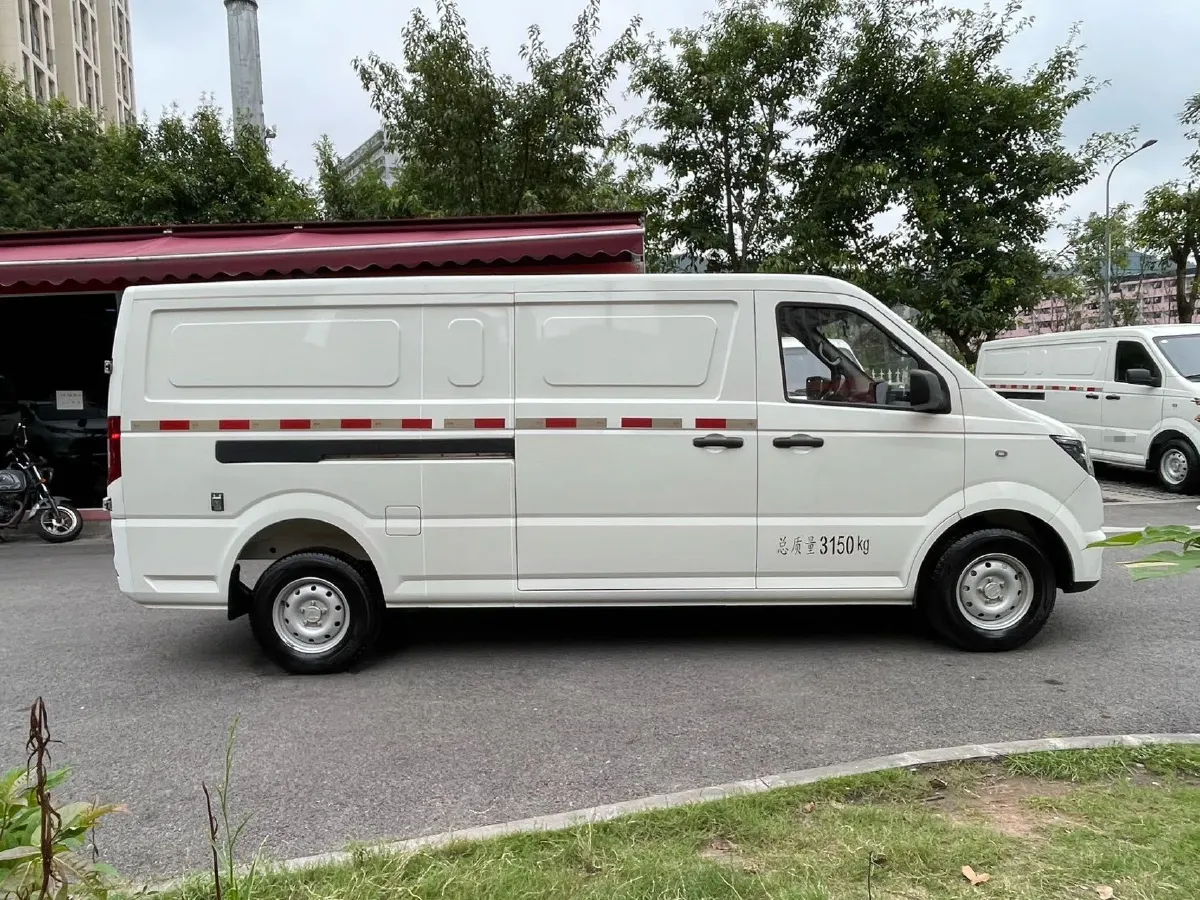 2024 Dongfeng YuFengEM27 BEV 41.472KWH,autocango,china used car exporter,china ev exporter,chinese used car exporter,chinese used ev exporter