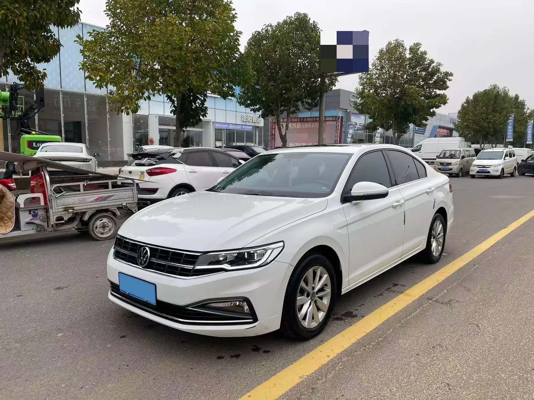 2021 VOLKSWAGEN BORA view 1