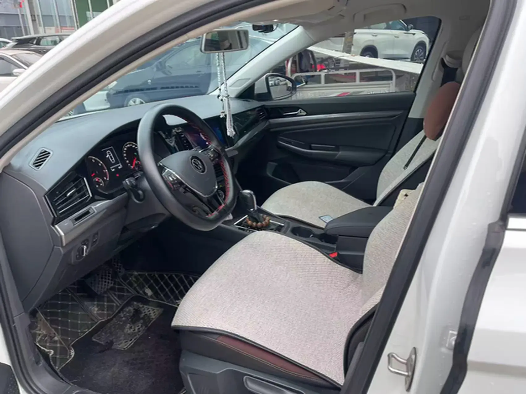 2021 VOLKSWAGEN BORA thumbnail 4