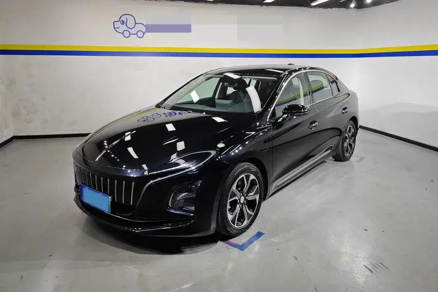 2023 HONGQI E-QM5 view 1