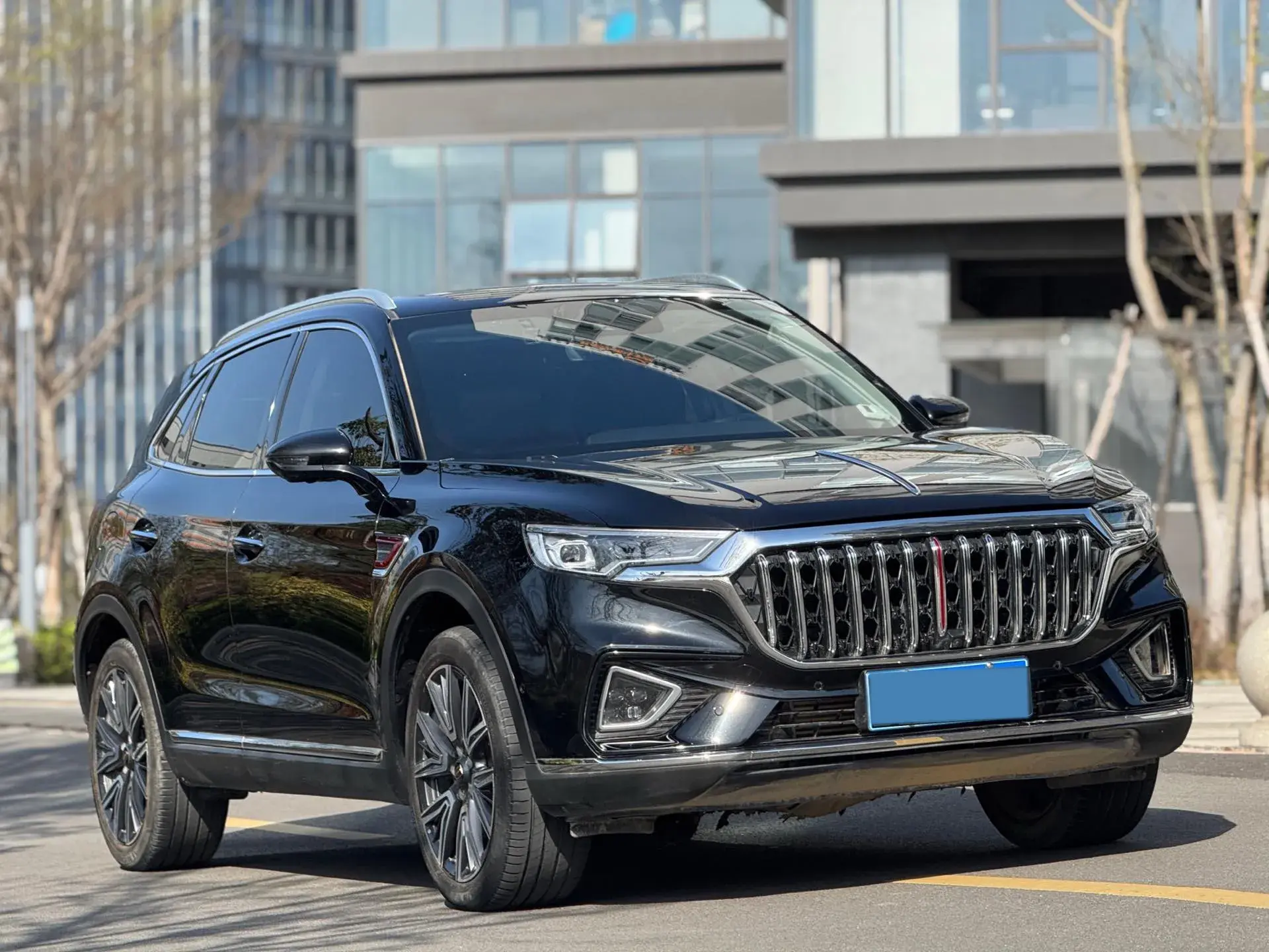 2022 HONGQI HS5 thumbnail 3