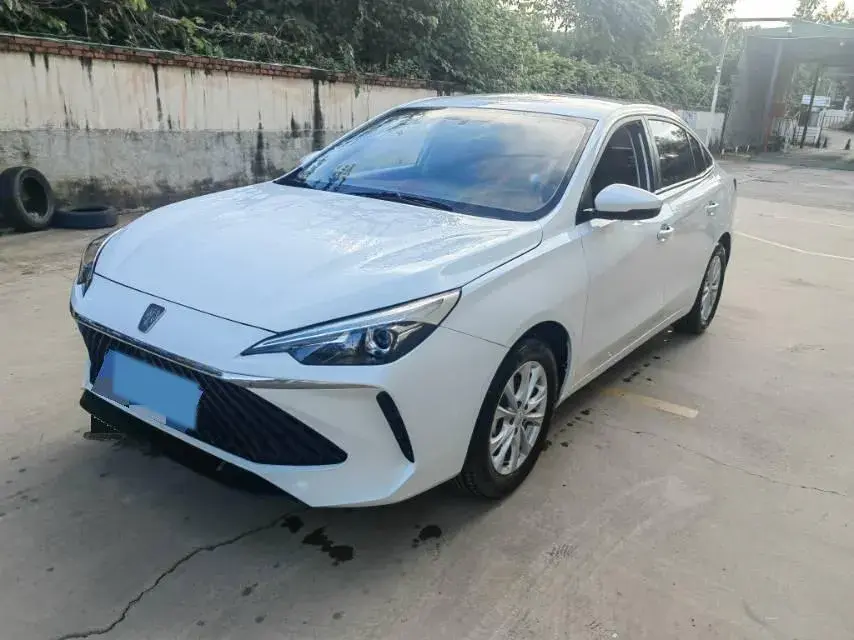2023 ROEWE I5 view 1