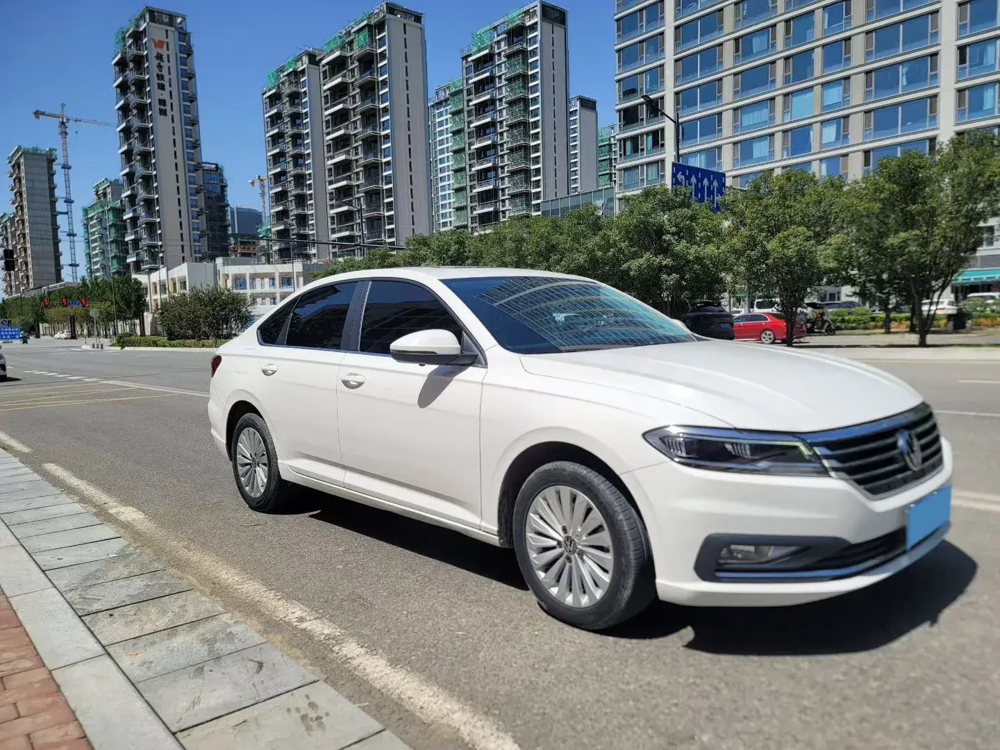 2021 VOLKSWAGEN LAVIDA thumbnail 3