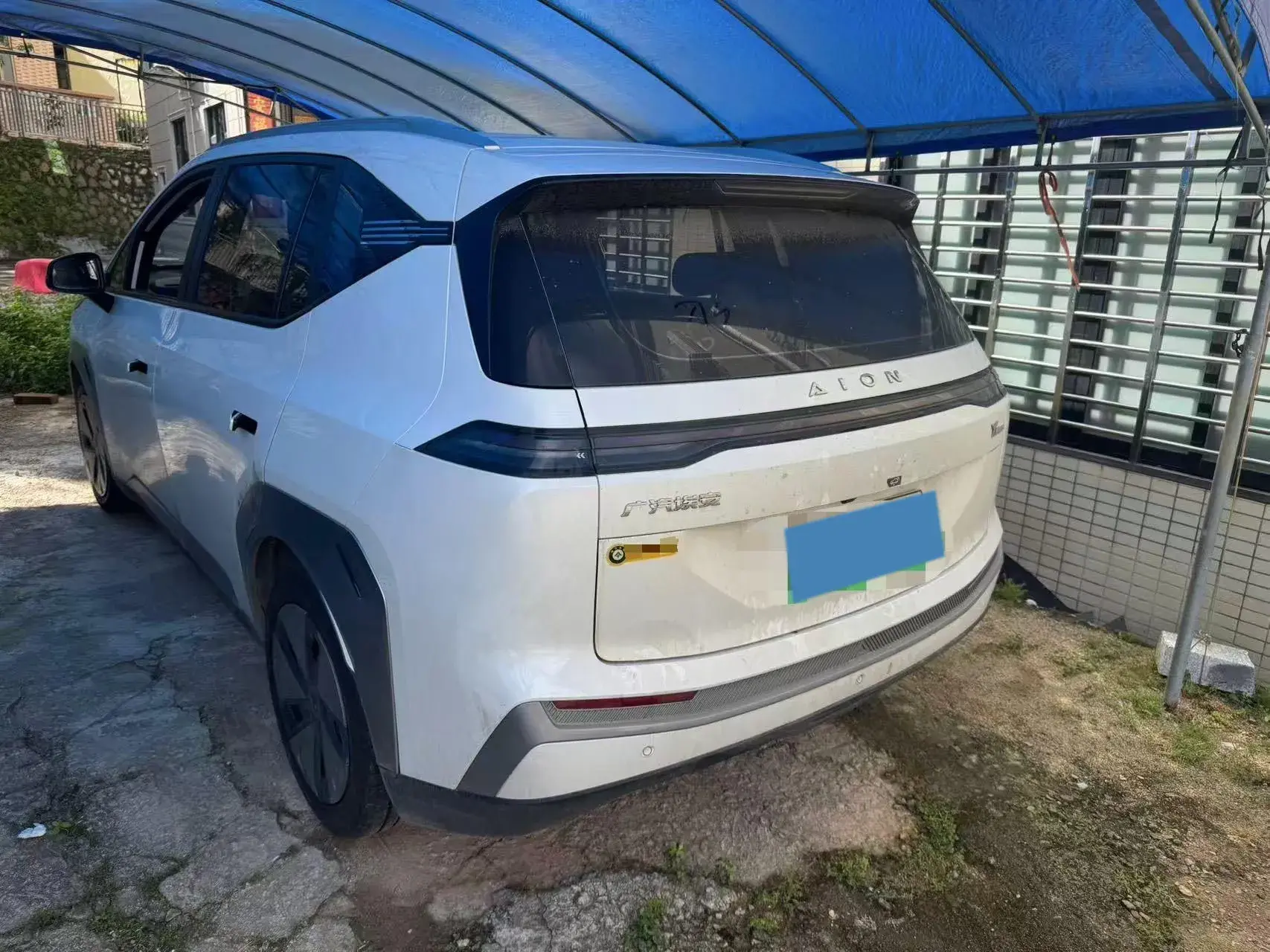 2023 AION Y thumbnail 2