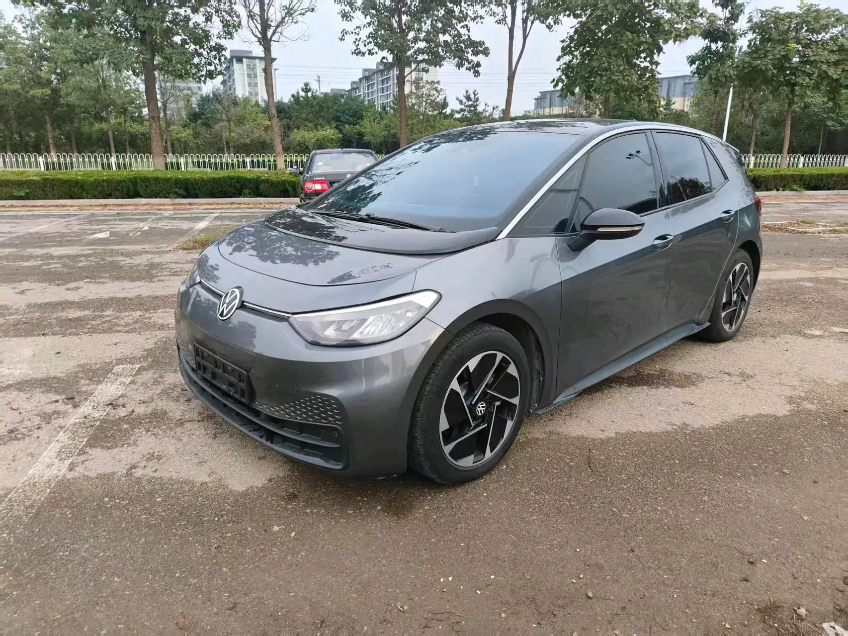 2024 VOLKSWAGEN ID.3 view 1